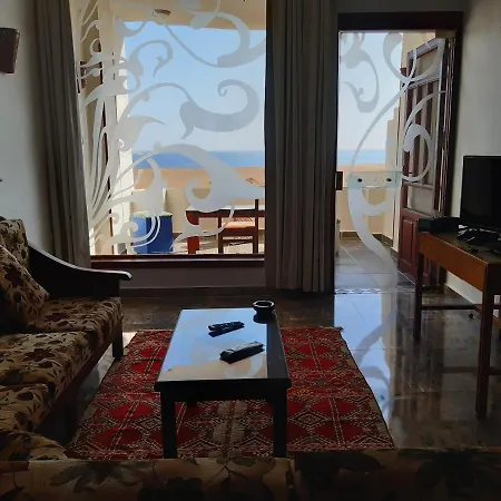 German Dolphin Apartment El Qoseir Exterior photo